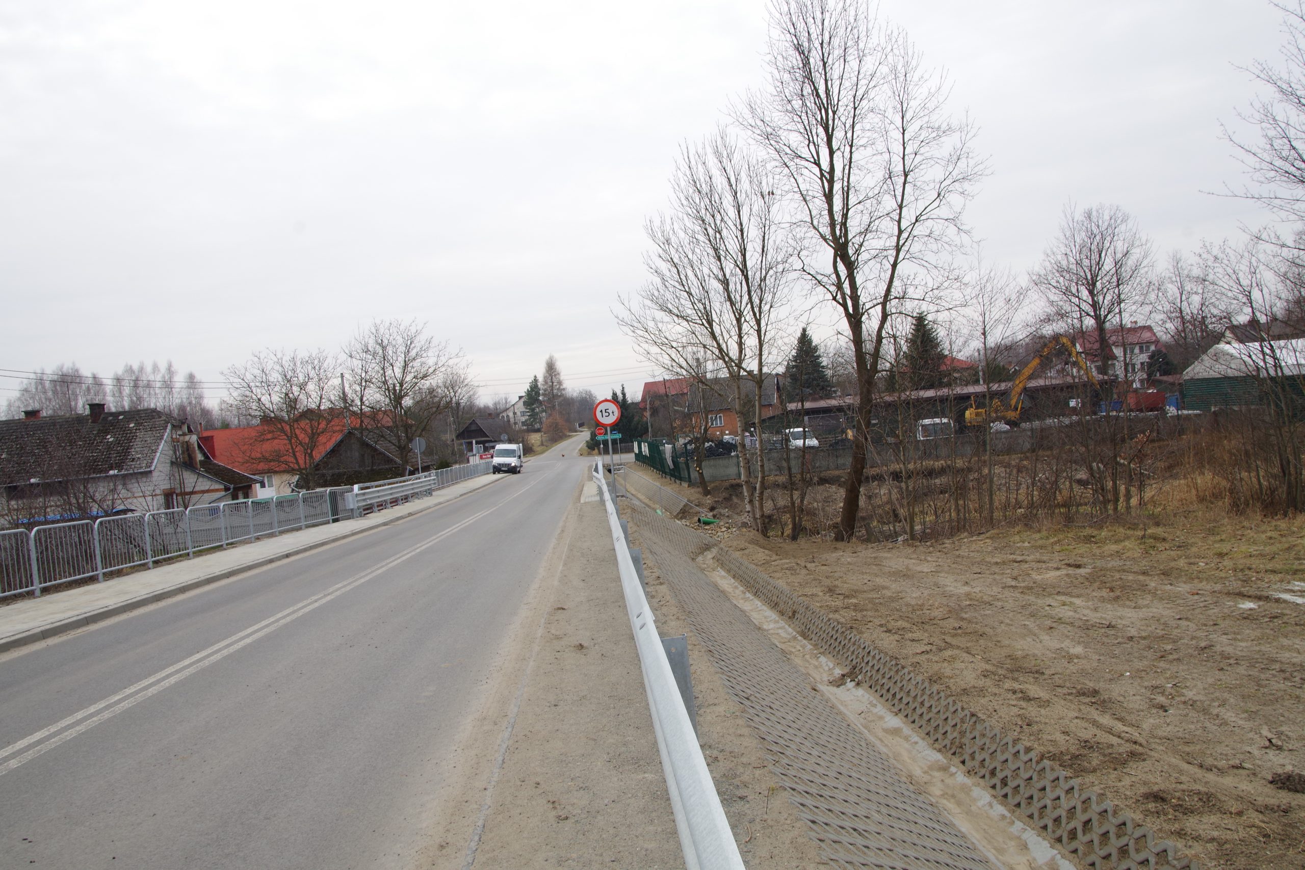 Zakończono przebudowę drogi powiatowej nr 1240R w Woli Zarczyckiej